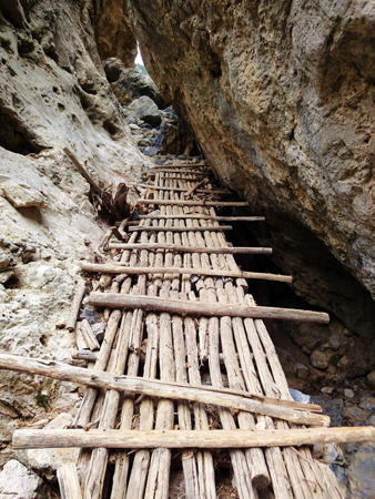  Agios Nikolaos , Gorges, wondergreece.gr