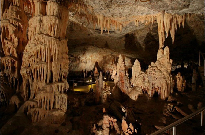  Kapsia, Caves, wondergreece.gr