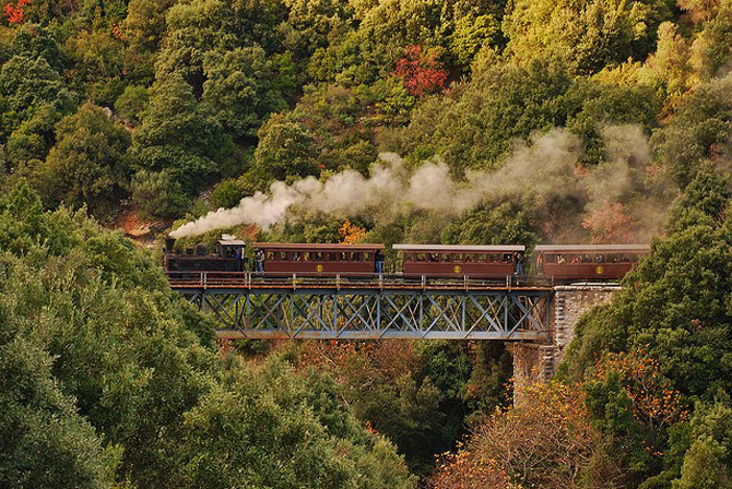  Moutzouris train, Monuments & sights, wondergreece.gr