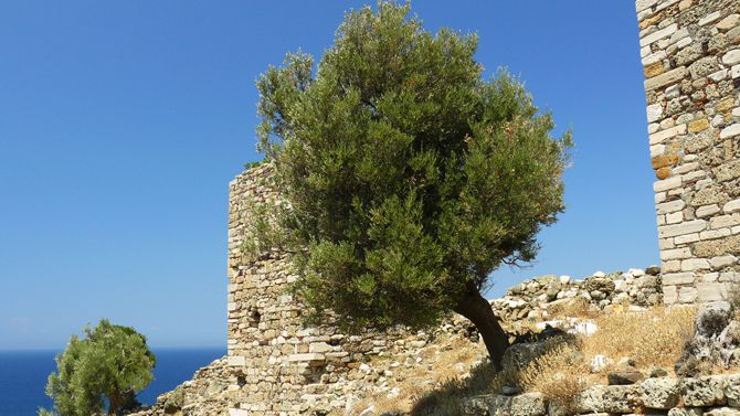  Gattilusi Tower, Castles, wondergreece.gr