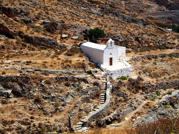  Αγία Πακού, Εκκλησίες & Μοναστήρια, wondergreece.gr