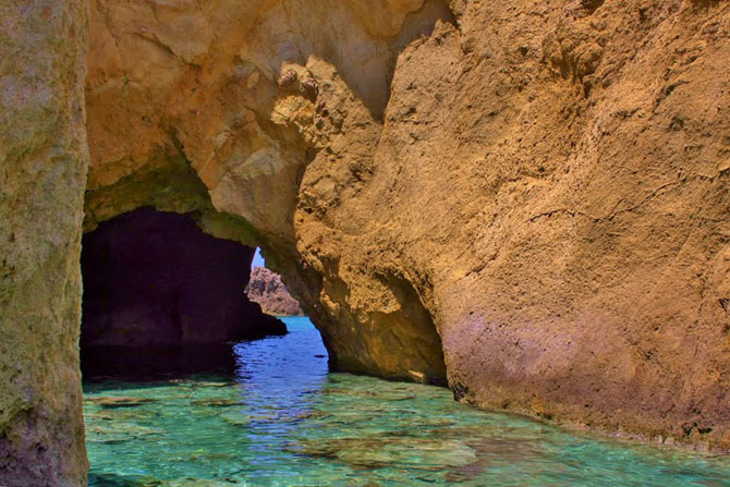  Σπηλιά της Γερακιάς, Σπηλιές, wondergreece.gr