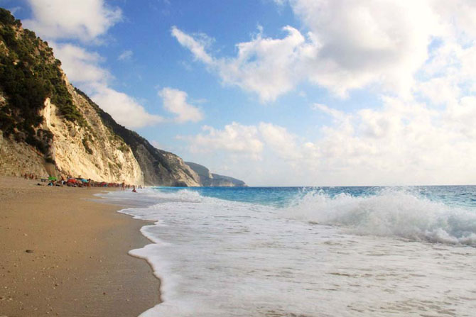  Egremni, Beaches, wondergreece.gr