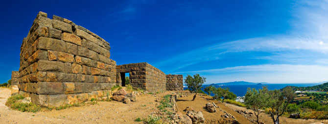  Paleokastro, Castles, wondergreece.gr