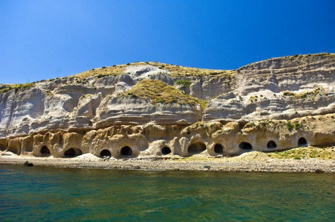  Σπηλιές Νισύρου, Σπηλιές, wondergreece.gr