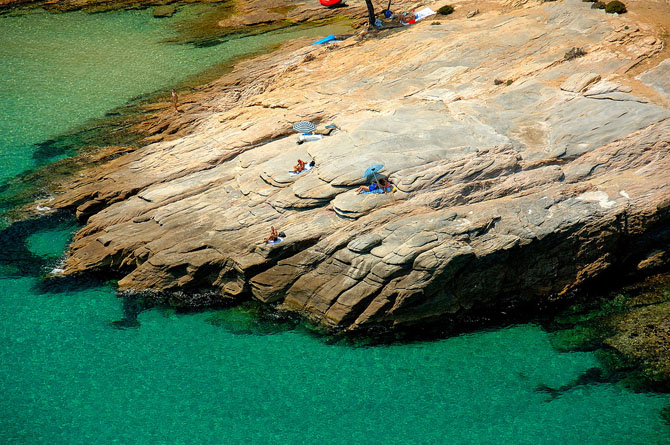  Πέτρα , Παραλίες, wondergreece.gr