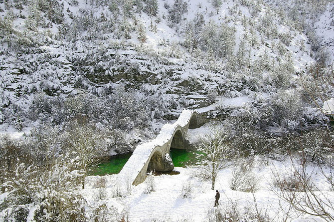  Stone Bridge Plakida or Kalogeriko, Monuments & sights, wondergreece.gr