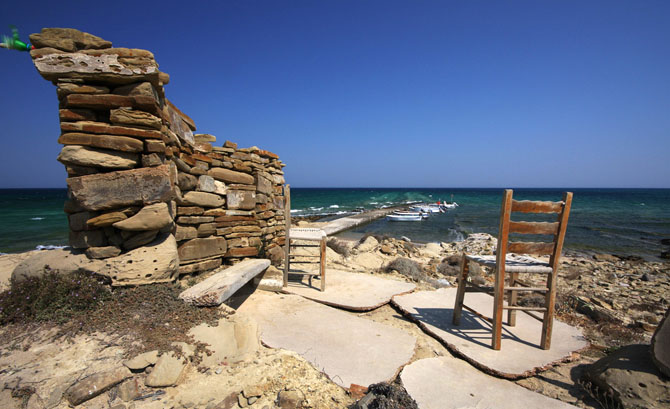  Louri, Beaches, wondergreece.gr