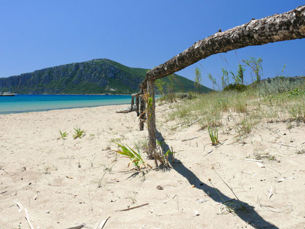  Χρυσή Ακτή–Διβάρι , Παραλίες, wondergreece.gr