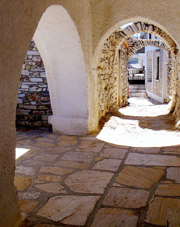  Apiranthos (Aperanthos), Main cities & villages, wondergreece.gr