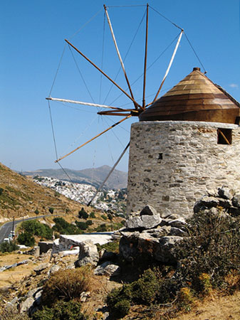  Apiranthos (Aperanthos), Main cities & villages, wondergreece.gr