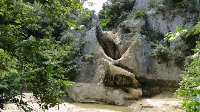  Κόκκινα Πατερά, Φαράγγια, wondergreece.gr