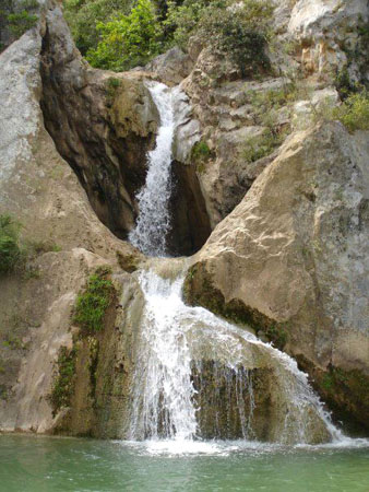  Κόκκινα Πατερά, Φαράγγια, wondergreece.gr