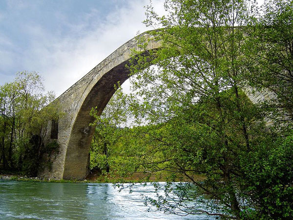  Aziz Aga Bridge , Monuments & sights, wondergreece.gr