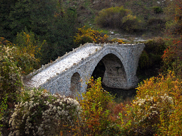  Stampeki (Kranias) Bridge , Monuments & sights, wondergreece.gr