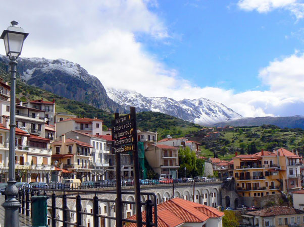  Arachova, Main cities & villages, wondergreece.gr