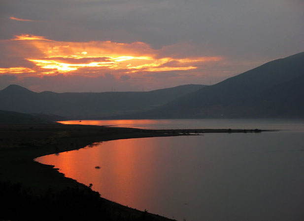  Παραλίμνη, Λίμνες, wondergreece.gr
