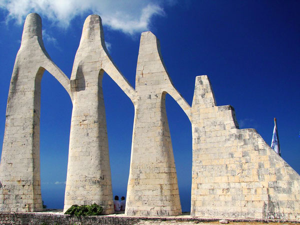  Sacrifice Monument of Kamarina, Monuments & sights, wondergreece.gr