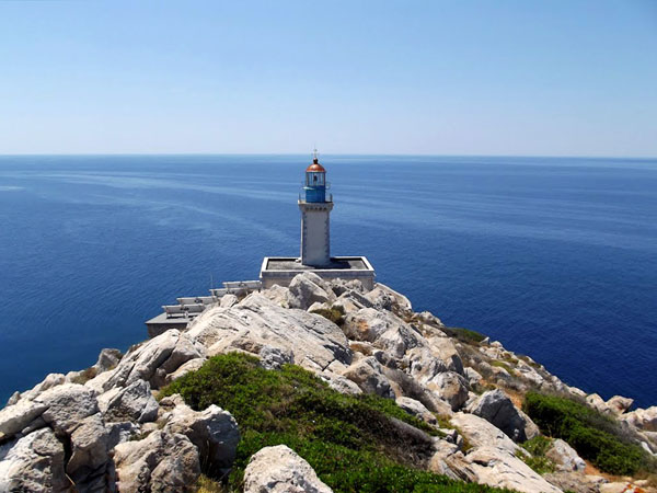  Lighthouse (Cape Tenaro), Monuments & sights, wondergreece.gr