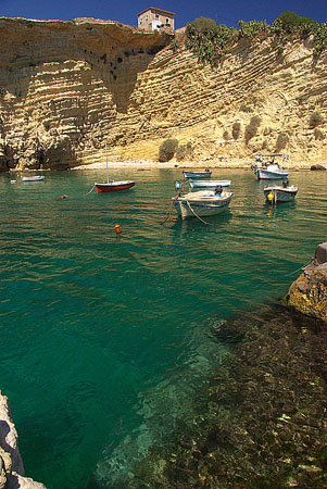  Μέζαπος, Παραλίες, wondergreece.gr