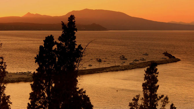  Κορώνη, Πόλεις & Χωριά, wondergreece.gr