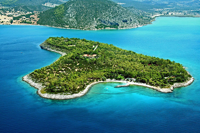  Koronida Island, Monuments & sights, wondergreece.gr