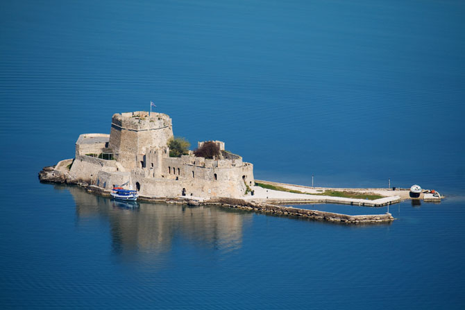  Μπούρτζι, Κάστρα, wondergreece.gr