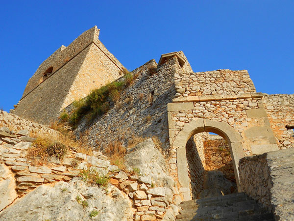  Παλαμήδι, Κάστρα, wondergreece.gr