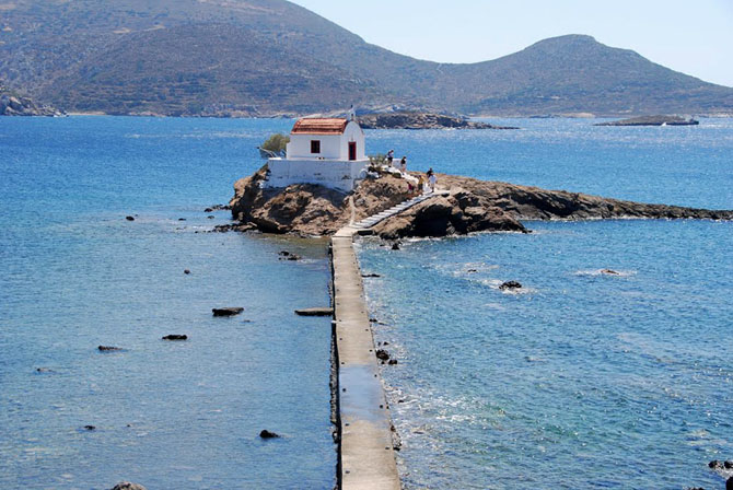  Άγιος Ισίδωρος, Εκκλησίες & Μοναστήρια, wondergreece.gr