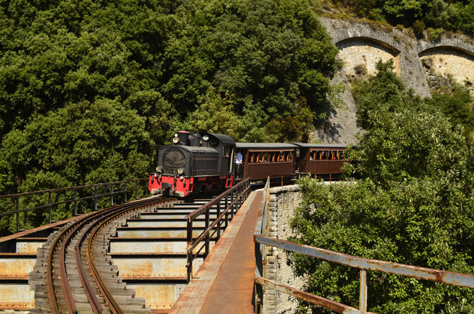  Moutzouris train, Monuments & sights, wondergreece.gr