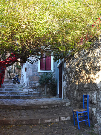  Molyvos (Mithymna) , Main cities & villages, wondergreece.gr