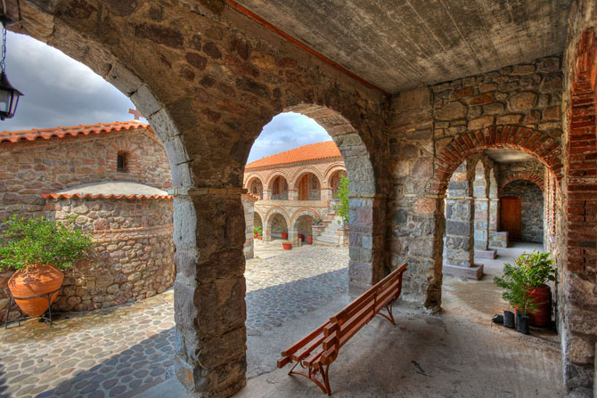  Pamegiston Taxiarchon Monastery (Monastery Pithariou), Churches & Monasteries, wondergreece.gr