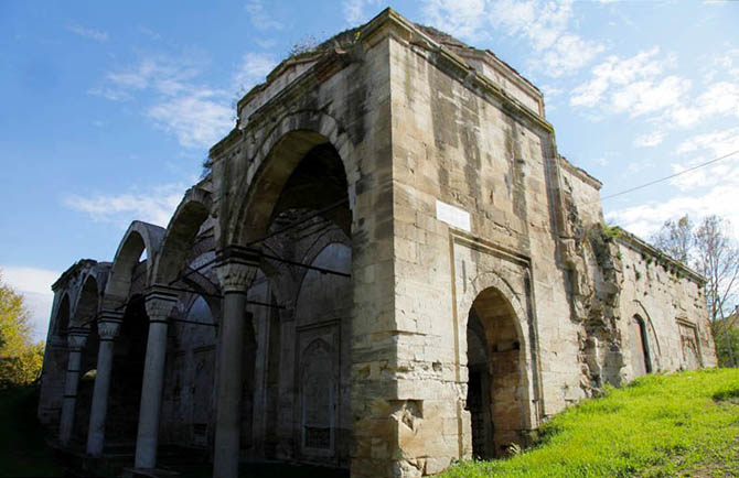  Ahmet Pasha Mosque - Mosque Agia Sophia (Mehmet Bei), Monuments & sights, wondergreece.gr