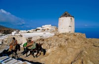 Κάστρο & Χωριό, Σίκινος, wondergreece.gr