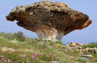 Σκιάδι, Κίμωλος, wondergreece.gr