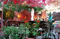 Adespoto music taverna, Chania Prefecture, wondergreece.gr
