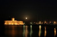 116 Archaeological sites open in the light of the full moon, Articles, wondergreece.gr